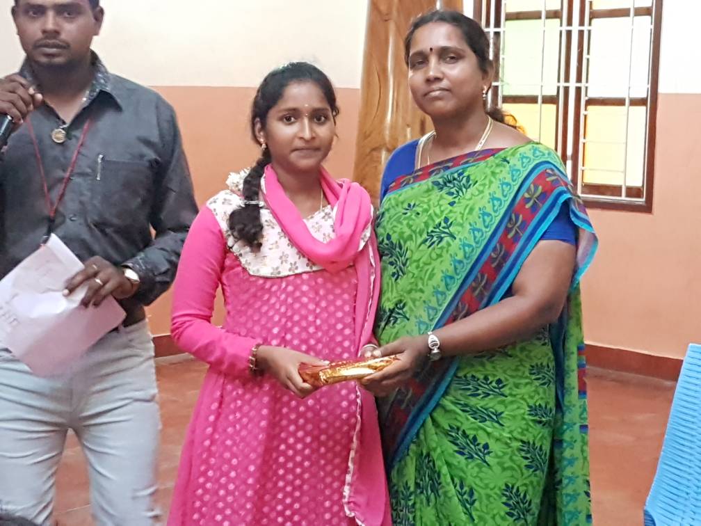  La rentrée des classes  a été postposée au lundi 12 juin pour raison de canicule. (Mala India )