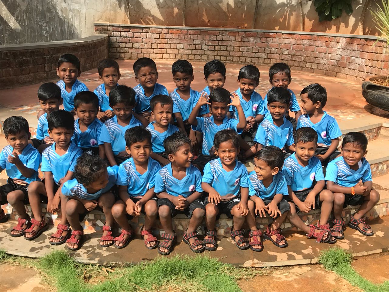  Pénétrons dans l'univers des classes (Mala India )