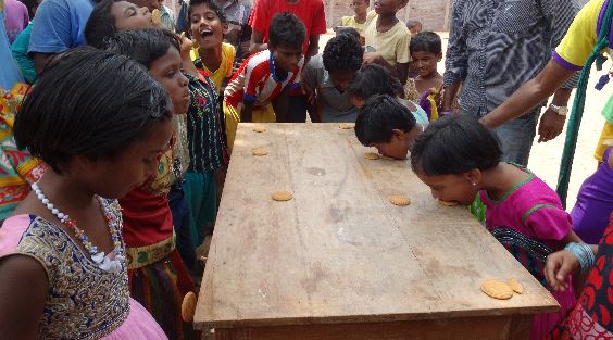  LES ANNIVERSAIRES DE JUIN ET DE JUILLET  (Mala India )