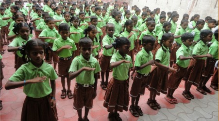  L'école s'éveille  (Mala India )