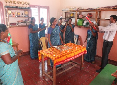  LES EXAMENS DE FIN D'ANNEE (Mala India )