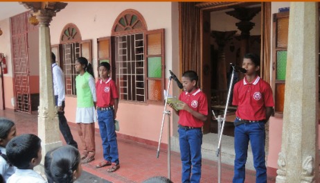  L'école s'éveille  (Mala India )