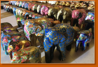  Des statues encore et encore... (Mala India )