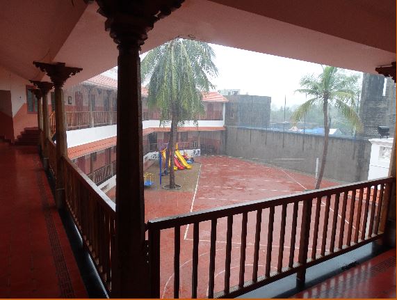  AVANT HIER 55 KG DE RIZ, 350 ŒUFS ET LES LEGUMES QUI ACCOMPAGNENT… (Mala India )