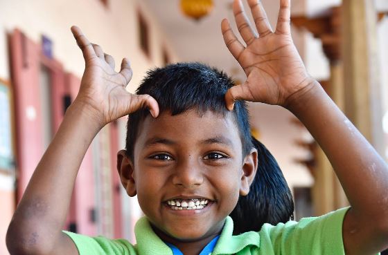  LA 'GRAND INAUGURATION' DE LA GANDHIJI SCHOOL - 2 (Mala India )
