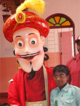  APNA GHAR ET GANDHIJI SCHOOL FETENT LE CHILDREN'S DAY (Mala India )