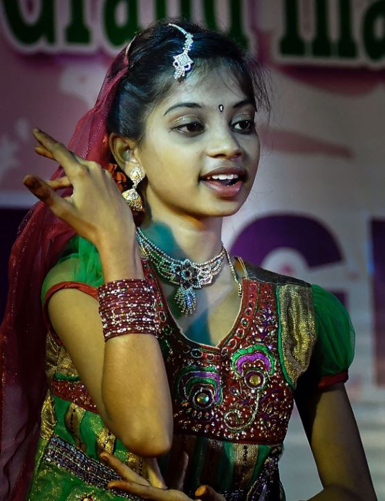  LA 'GRAND INAUGURATION' DE LA GANDHIJI SCHOOL  (Mala India )
