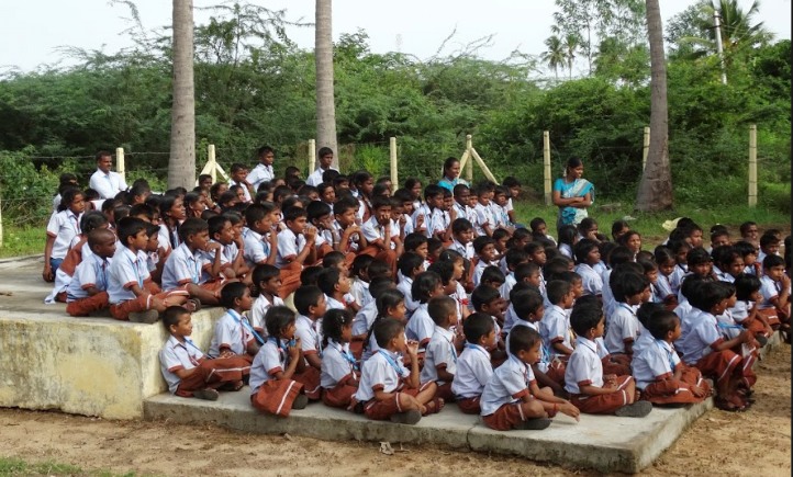 844. EXAMENS TRIMESTRIELS  & anniversaires d'août et de septembre (Mala India )