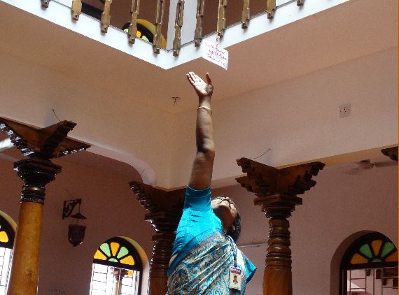   Les quatre règles pour manger poliment (Mala India )
