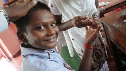  TEST SANGUIN (suite de la visite médicale) (Mala India )