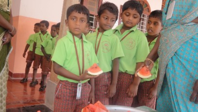  'Quand on entend plus les enfants c'est qu'ils font des bêtises…' ? (Mala India )