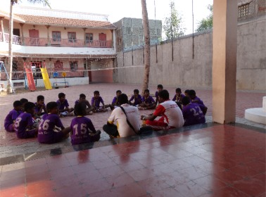  Si on parlait un peu volley-ball…?  (Mala India )