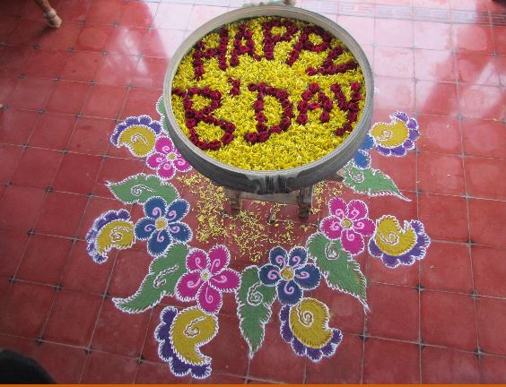  Anniversaires et respect des opinions (Mala India )