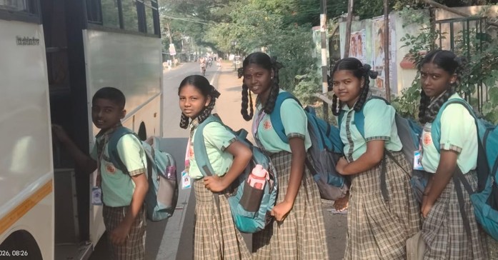  🚌 La petite vie dans le « GS van », le bus scolaire de l’école (deuxième partie)