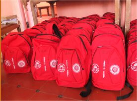  Vacances scolaires,  la Gandhiji School en veilleuse (Mala India )