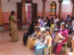 Vacances scolaires,  la Gandhiji School en veilleuse (Mala India )
