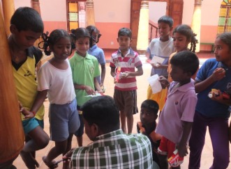  COMPETTION DE YOGA A CHENNAI  (Mala India )