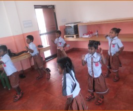  Gandhiji School, année 2, semaine 7….  (Mala India )